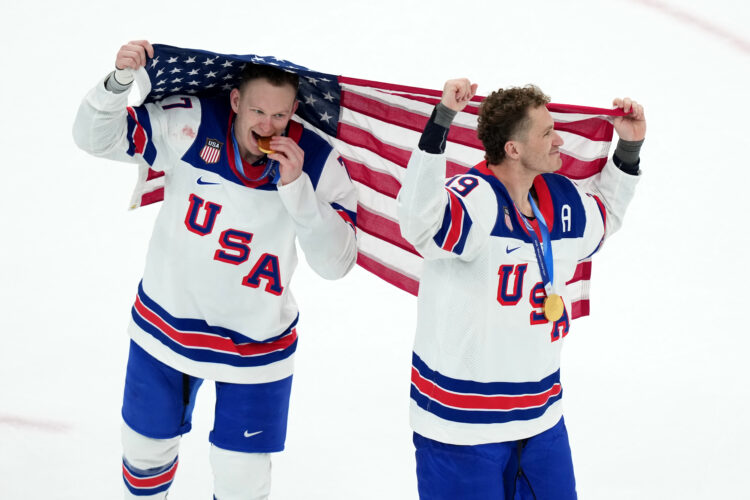 Tkachuk brothers teaming up in Florida